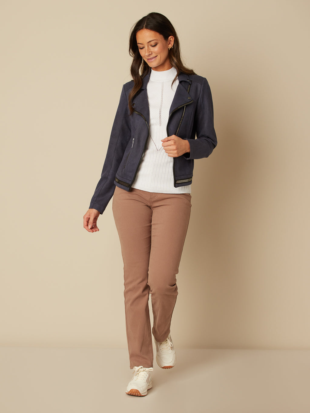 Cropped semi-fitted blazer