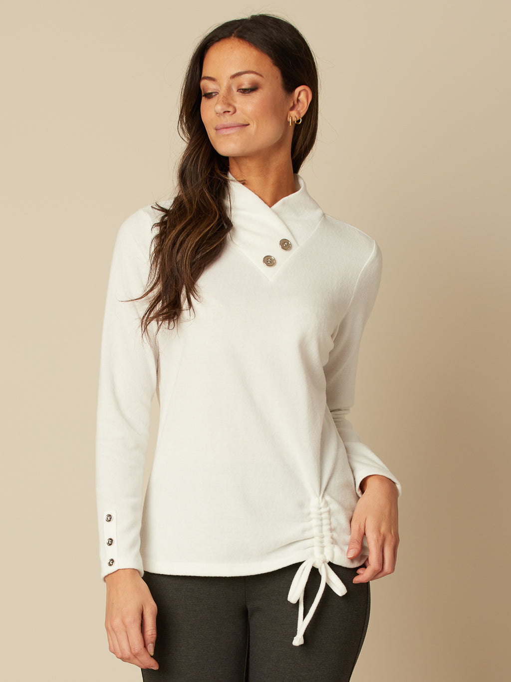 Long-sleeve semi-fitted knit tunic