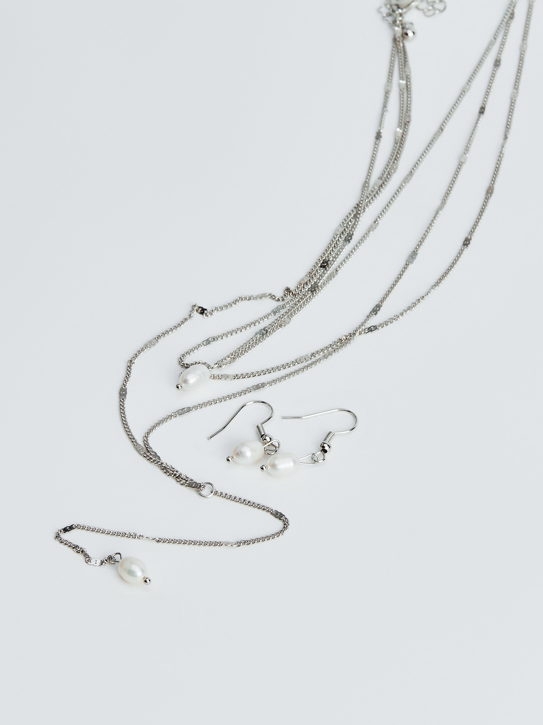 Collier amérindien vintage à pendentif pointe de flèche estampé en argent sterling et turquoise - Canada