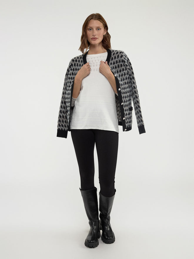 3 4 sleeve semi fitted pullover sweater