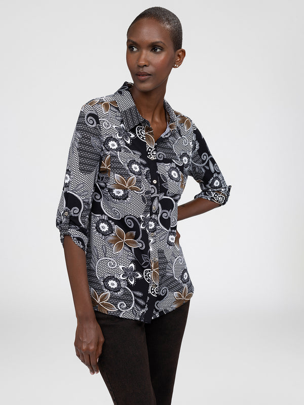 3/4-sleeve semi-fitted blouse with buttons