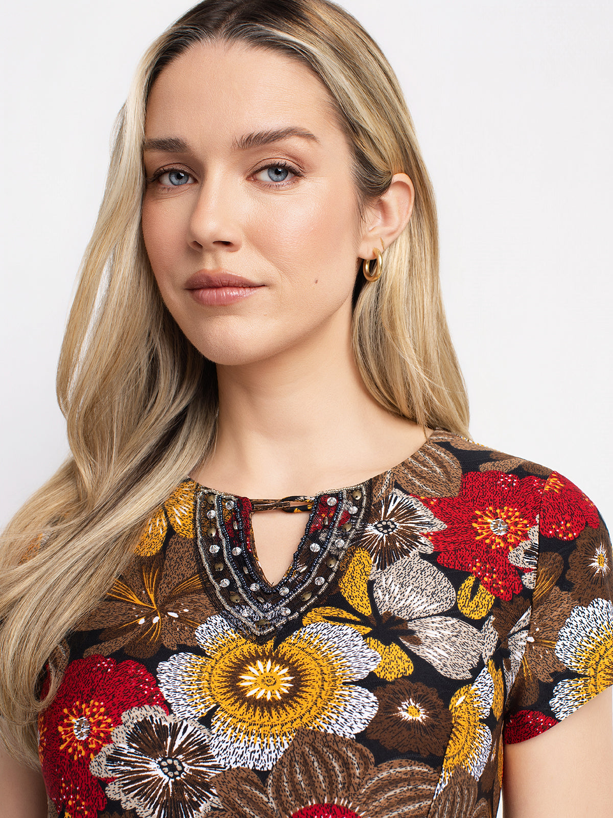 498765794485-01.jpg