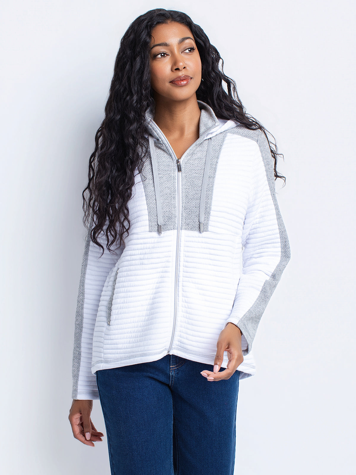 498765812257-01.jpg