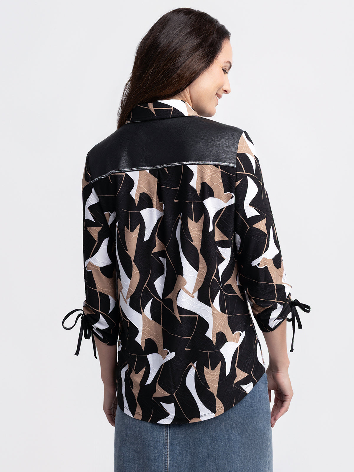 Blouse à manches 3/4 avec boutons
