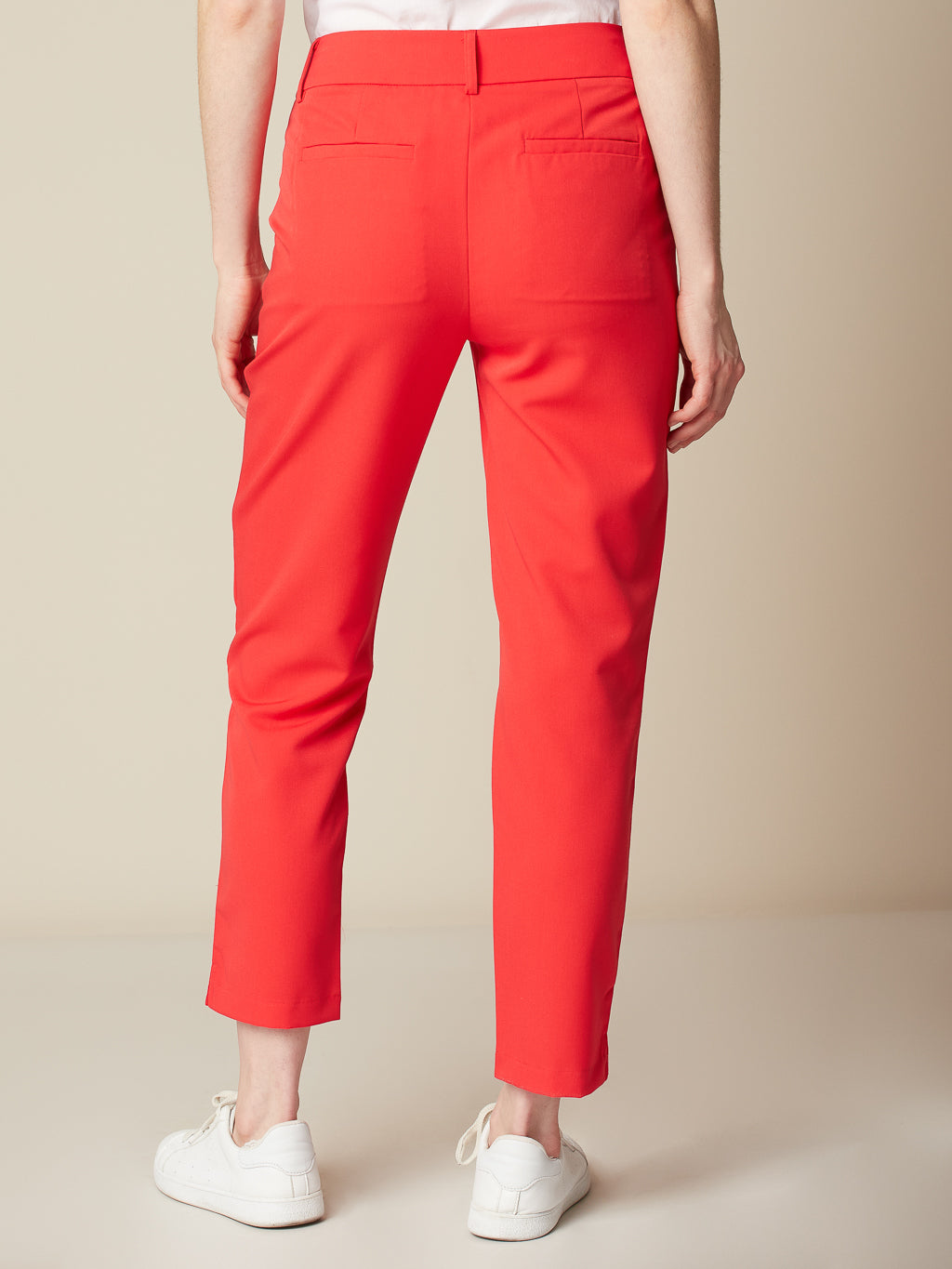 Straight dress capri