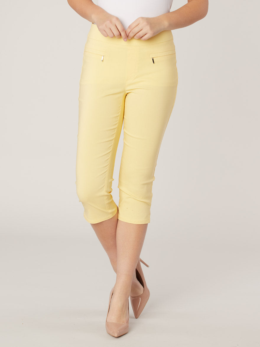 Narrow fitted pull-on capri