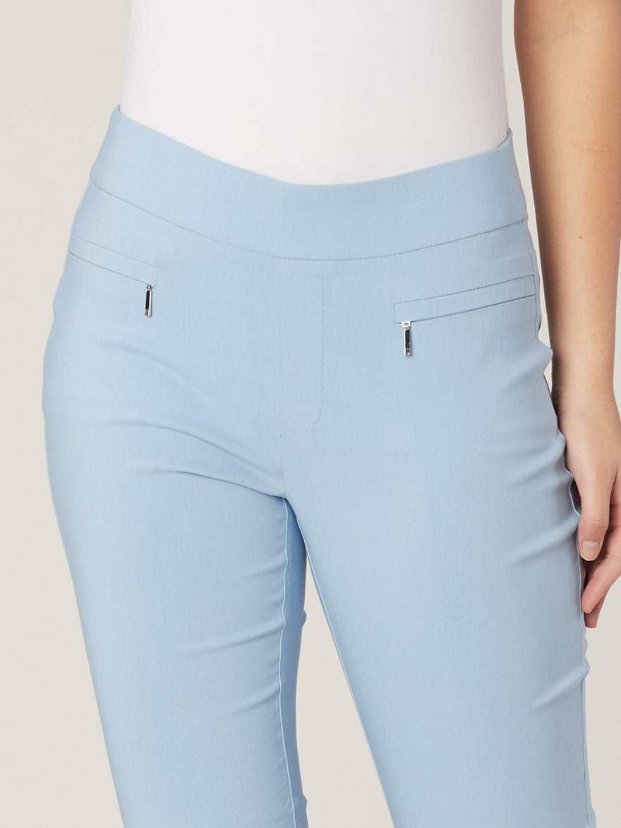 Narrow fitted pull-on capri