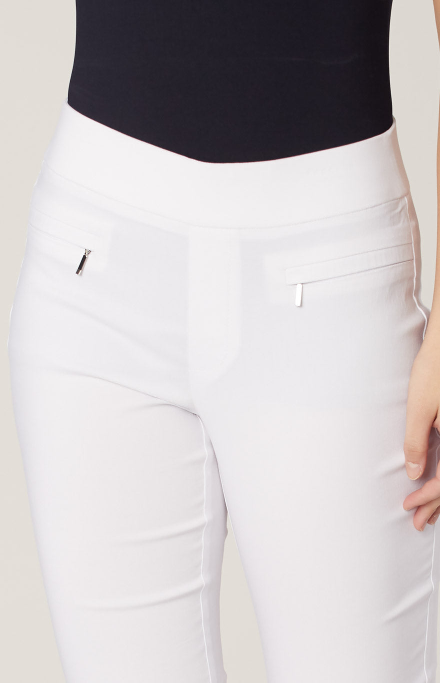 Narrow fitted pull-on capri