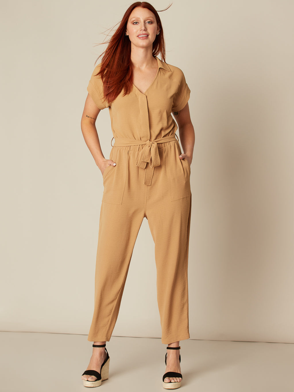 Combinaison semi-ajustée avec ceinture