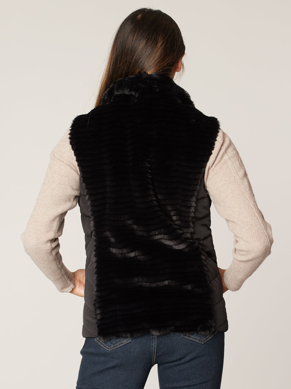 Semi-fitted coat