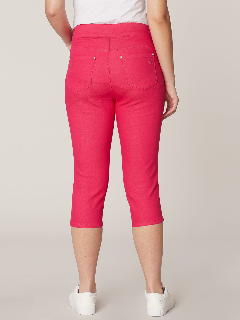 Pull-on denim capri