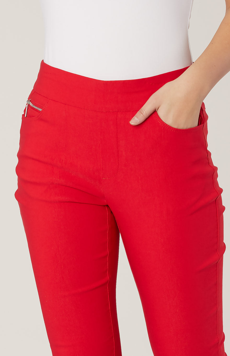 Straight fitted pull-on capri