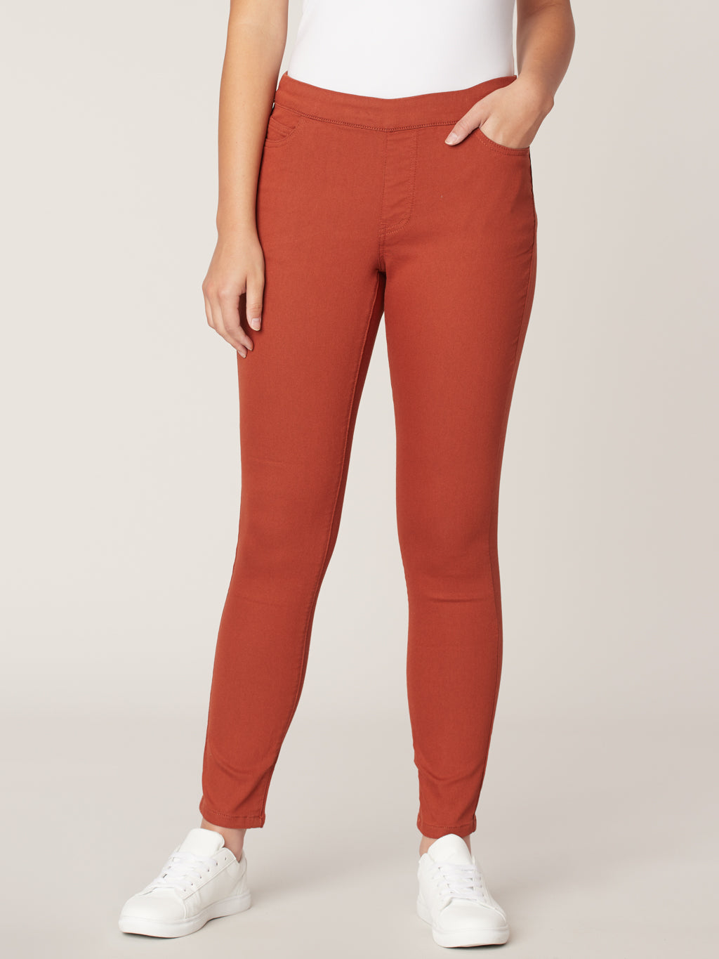 Jean skinny semi-ajusté à enfiler