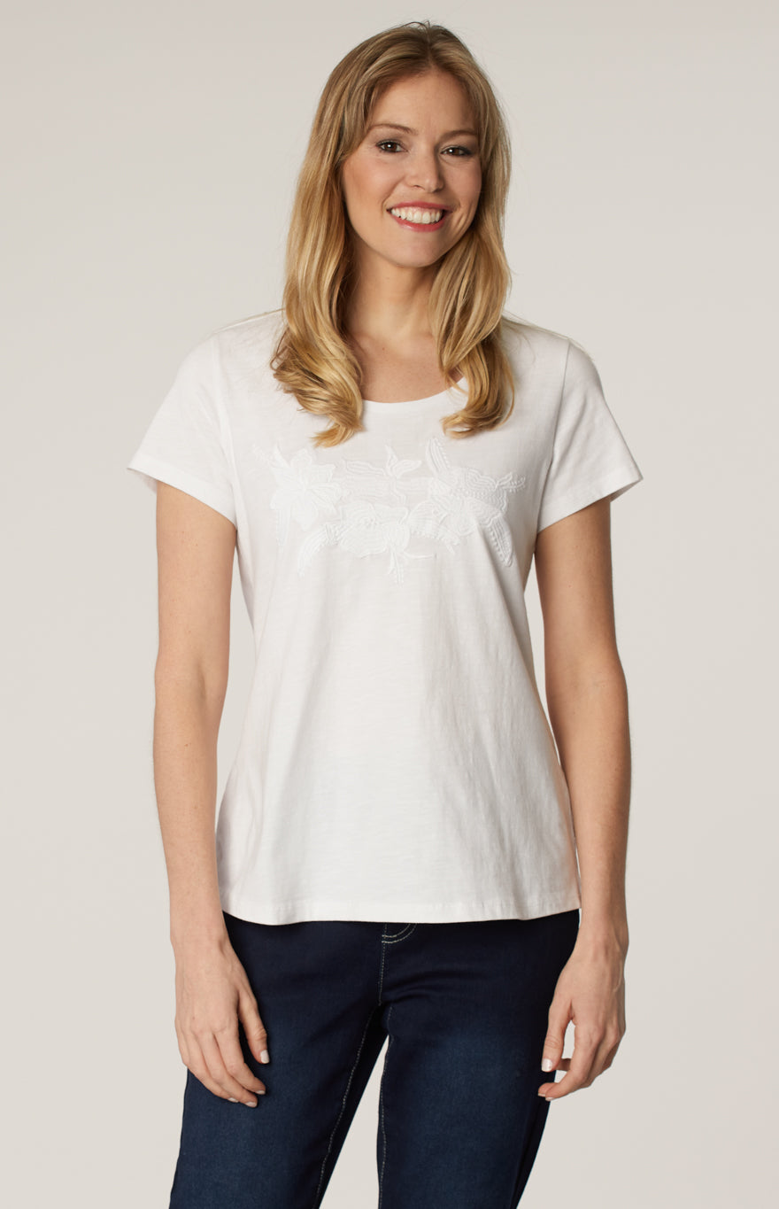 Short-sleeve semi-fitted t-shirt