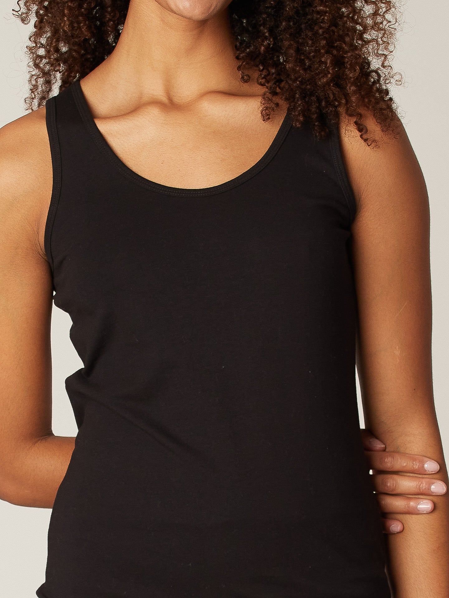 Fitted reversible tank top