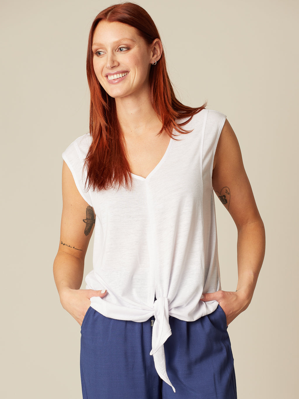 Short-sleeve loose blouse