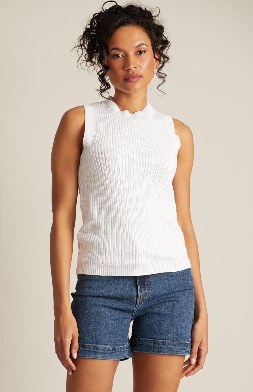 Sleeveless semi-fitted pullover sweater