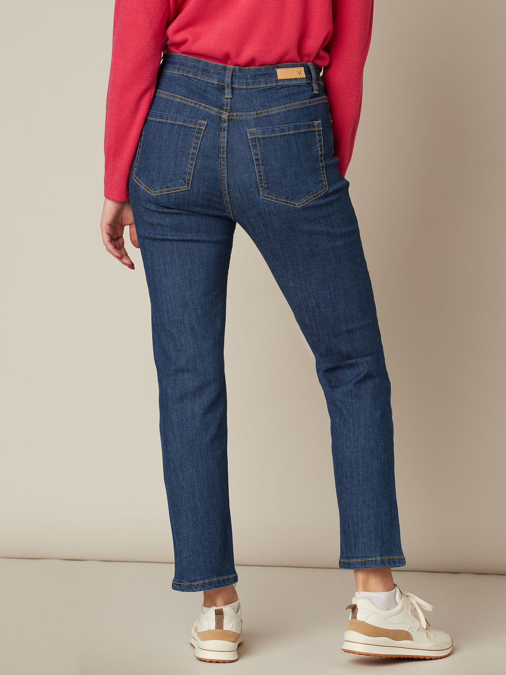 Narrow fitted jean