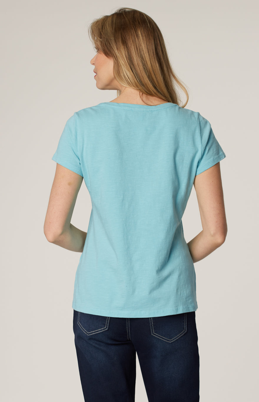 Short-sleeve semi-fitted t-shirt
