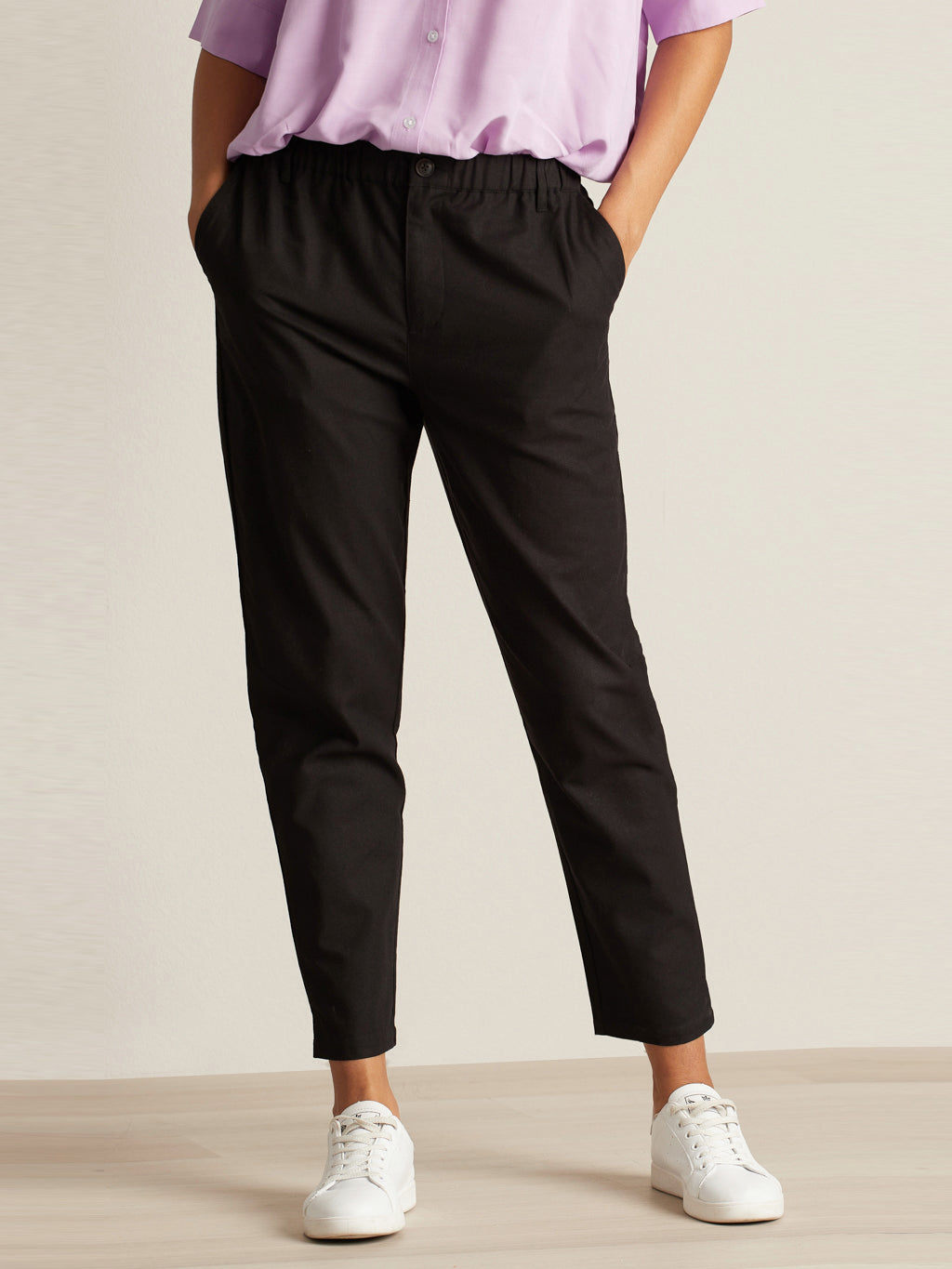 Straight semi-fitted pant