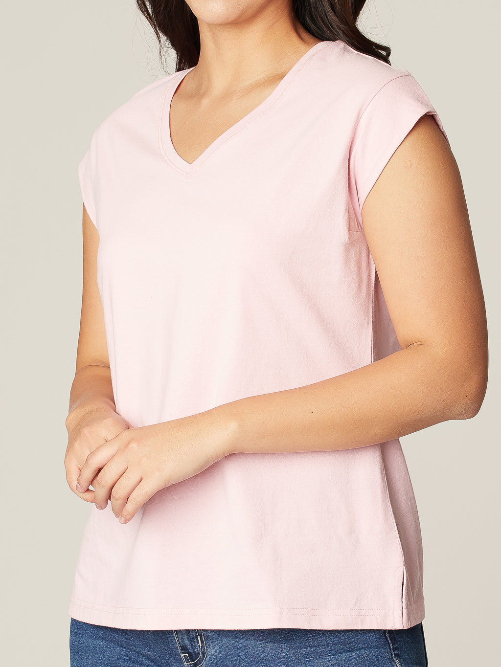 Short-sleeve semi-fitted t-shirt